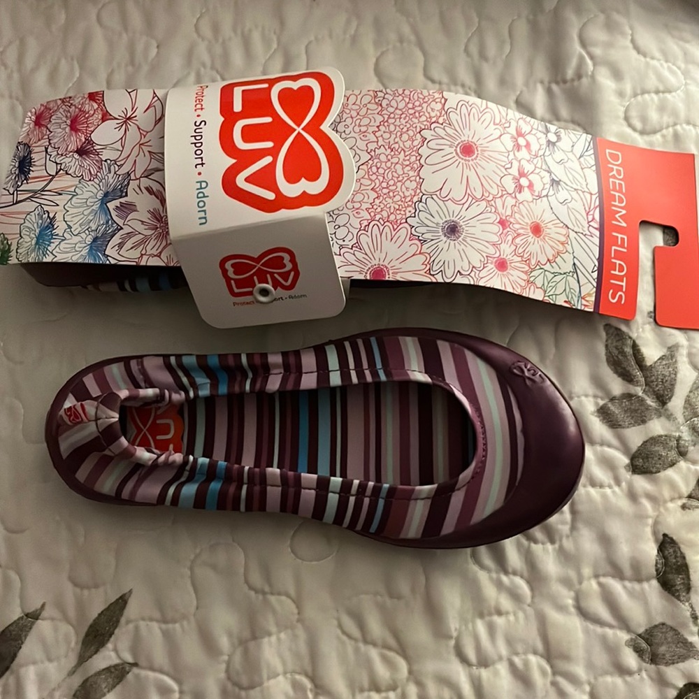 1/$10 or 2/$15 LUV DREAM FLATS Fiesta Stripe Dark Purple Euro size 29 (11.5)